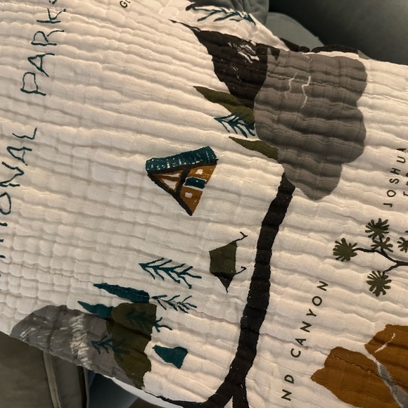 Green Cotton Muslin Big Kid Throw Quilt - Picture 5 of 5